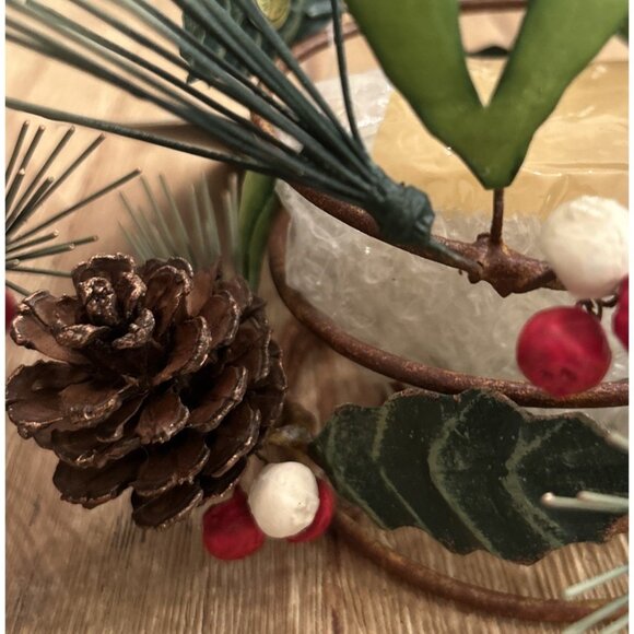 Pair of Williamsburg Holiday Metal Toleware Votive Candle Holder Boxwood & Pine - Picture 3 of 5